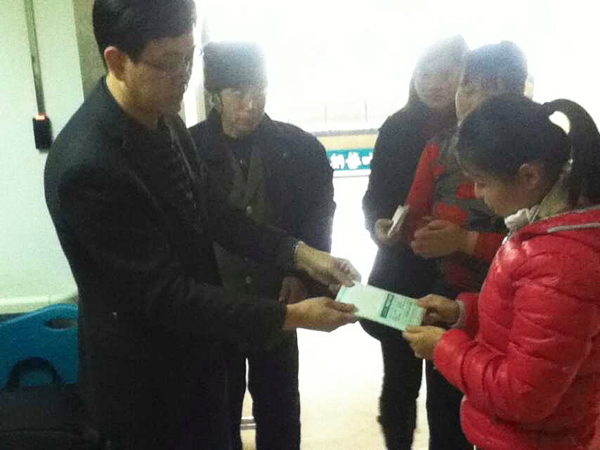 聯(lián)橋人愛(ài)心延綿，為患病赴日實(shí)習(xí)生捐款