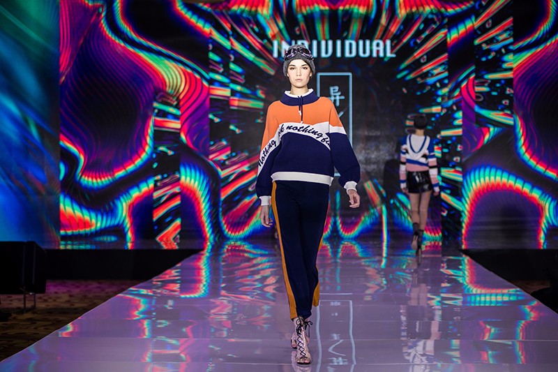 “創(chuàng)意 · 跨越 國家毛衫紗線資源共享平臺啟動儀式”在威海聯(lián)橋集團盛裝啟幕(圖56)