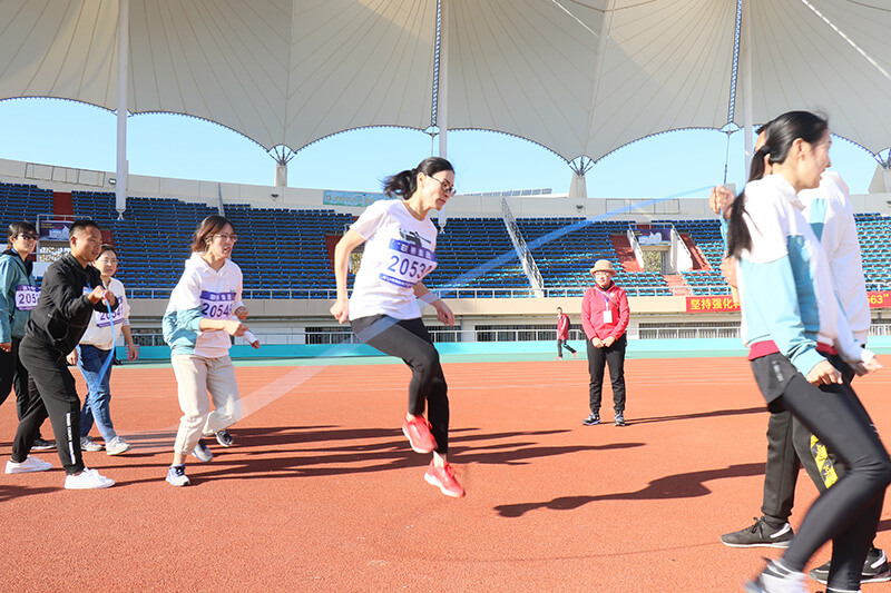 追求卓越，奮勇爭先，聯(lián)橋集團在高新區(qū)第九屆運動會上精彩綻放 奪得團體亞軍(圖13)