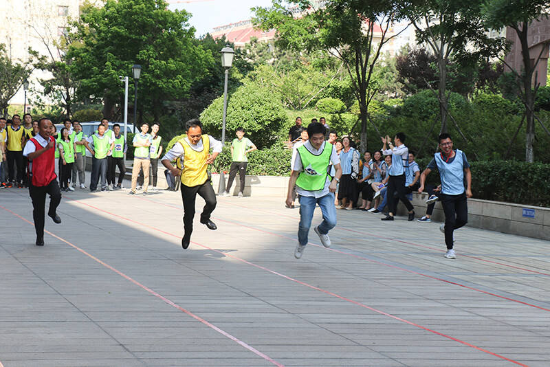 聯(lián)橋集團(tuán)黨委舉辦【光耀先鋒 “新新”向榮】主題黨建活動(圖6) 聯(lián)橋集團(tuán)黨委舉辦【光耀先鋒 “新新”向榮】主題黨建活動(圖6)