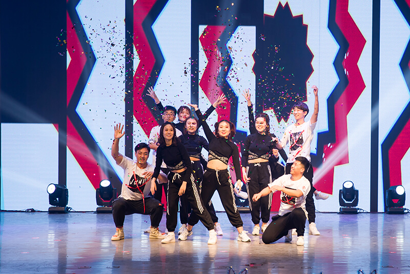 歡欣鼓舞迎新春，滿懷豪情攀高峰 | 聯(lián)橋集團(tuán)2020迎新春聯(lián)歡晚會(huì)激情開(kāi)演(圖11)