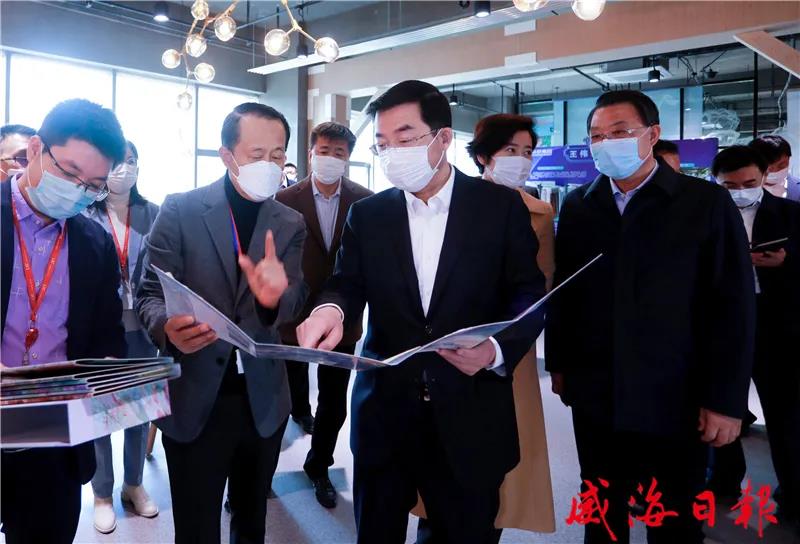 威海市委書記張海波到聯(lián)橋集團調(diào)研