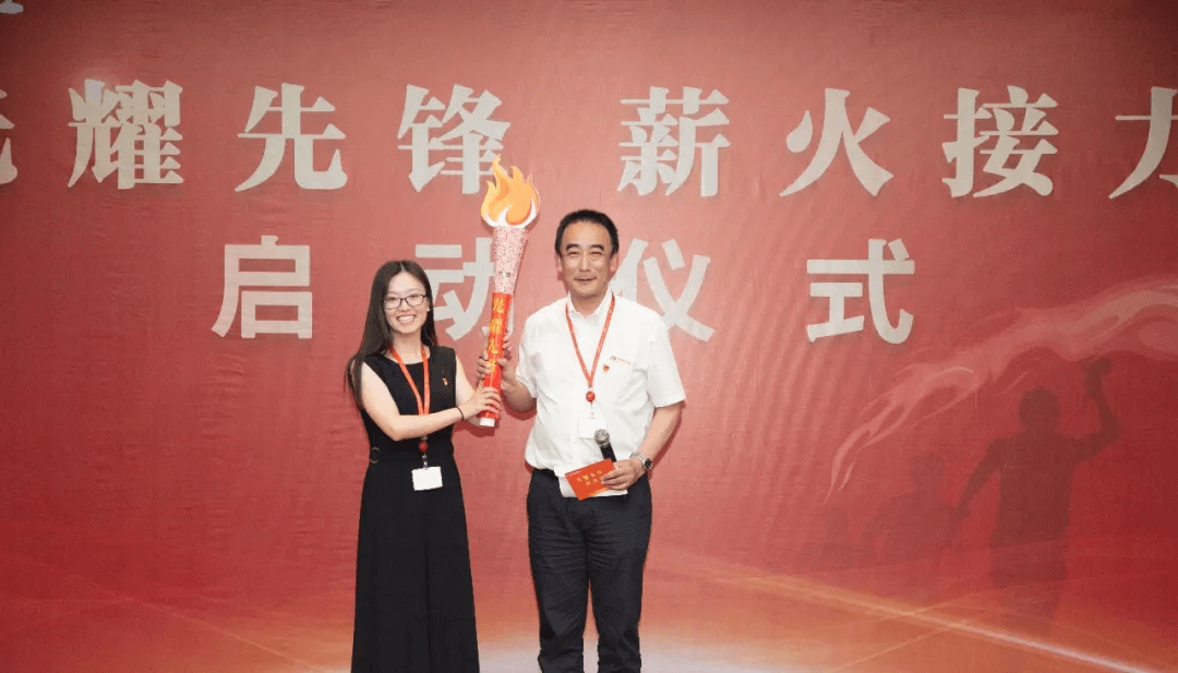 光耀先鋒  薪火接力 傳遞先鋒精神，踐行黨員使命，開拓全新事業(yè)   董文忠—劉玉珍(圖1)