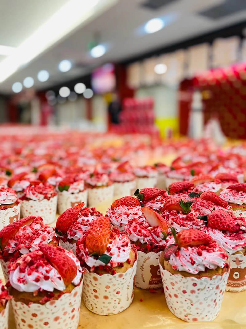 聯(lián)橋集團(tuán)喜迎23周年司慶——聯(lián)橋23年 乘風(fēng)破浪(圖1) 聯(lián)橋集團(tuán)喜迎23周年司慶——聯(lián)橋23年 乘風(fēng)破浪(圖1)